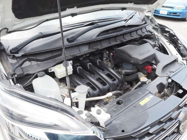SERENA  S-HYBRID 4WD