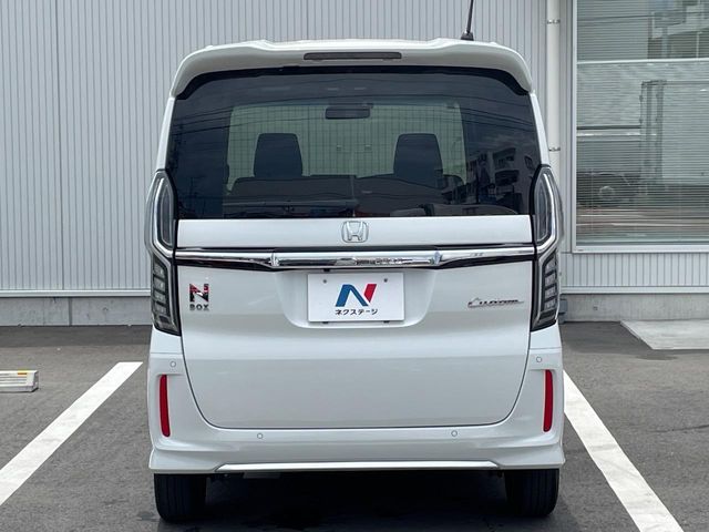 N BOX CUSTOM
