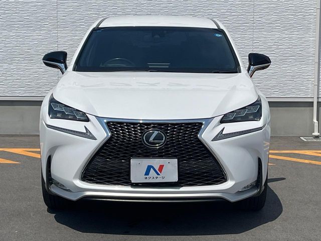 LEXUS NX200t