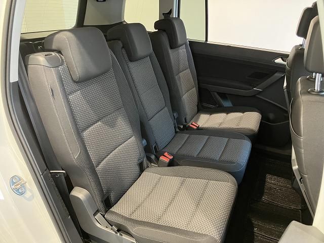 VOLKSWAGEN GOLF TOURAN
