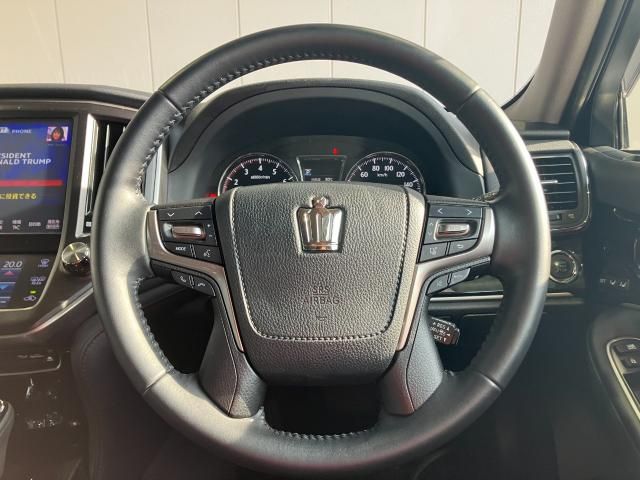 CROWN sedan