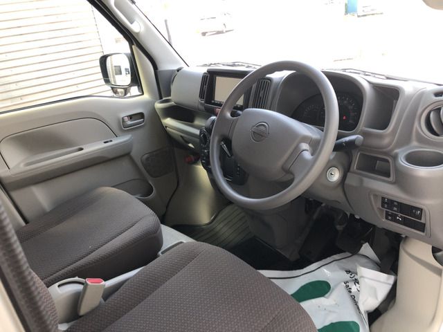 NV100 CLIPPER 4WD