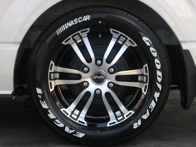 HIACE van 4WD