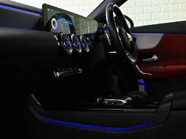 MERCEDES BENZ CLA class