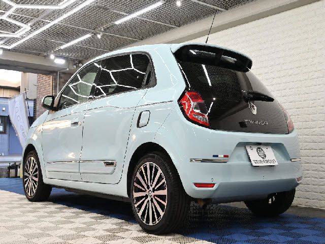 RENAULT TWINGO
