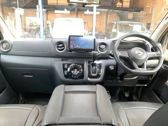 CARAVAN van 2WD