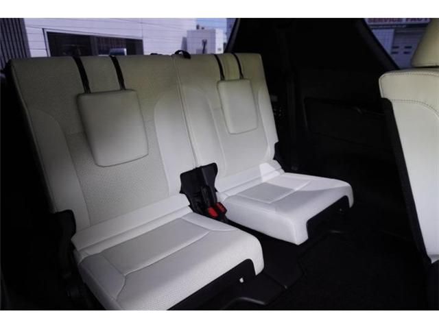 LEXUS LX600