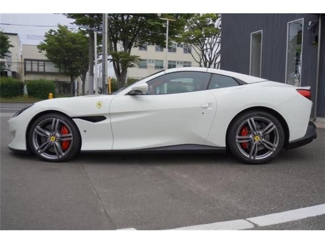 FERRARI Portofino