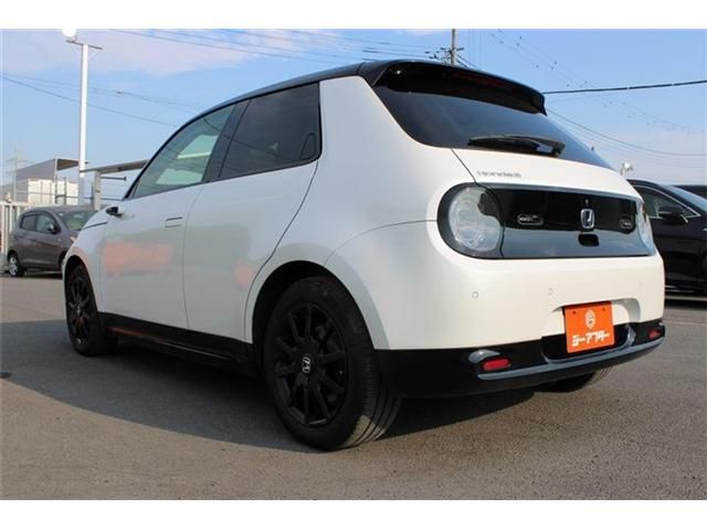 Honda e