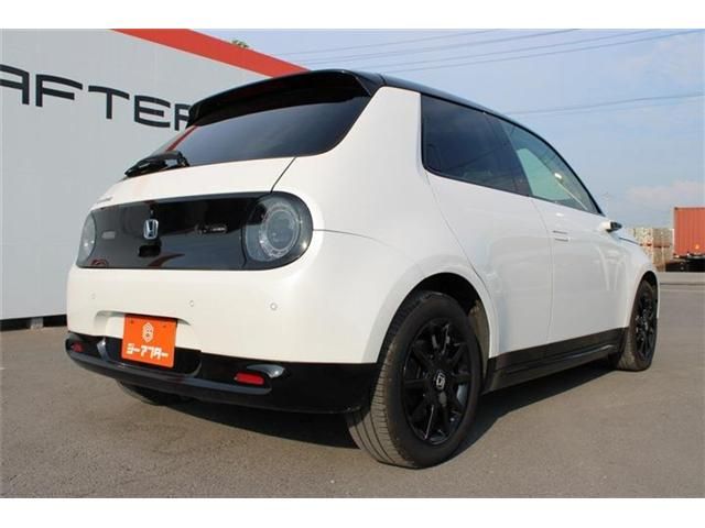 Honda e
