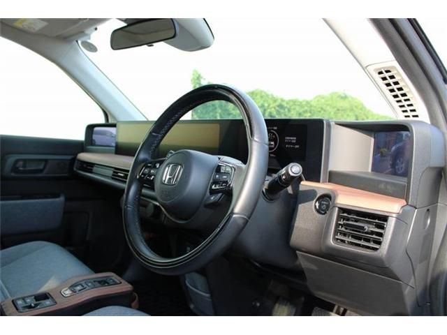 Honda e