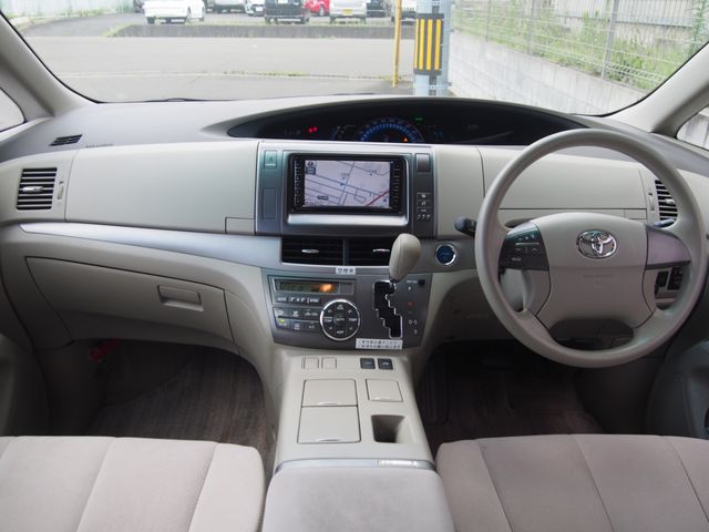 ESTIMA HYBRID 4WD