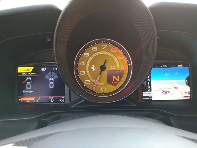FERRARI F8 Tributo
