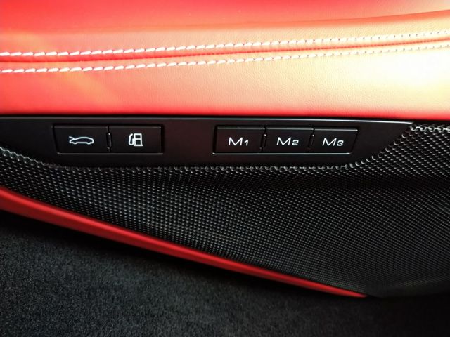 FERRARI F8 Tributo
