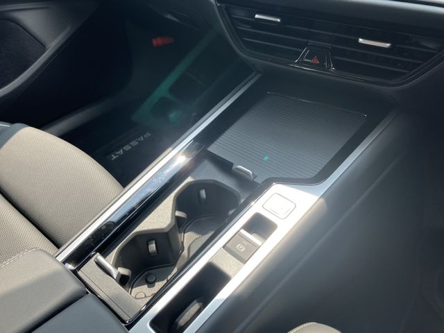 VOLKSWAGEN PASSAT wagon