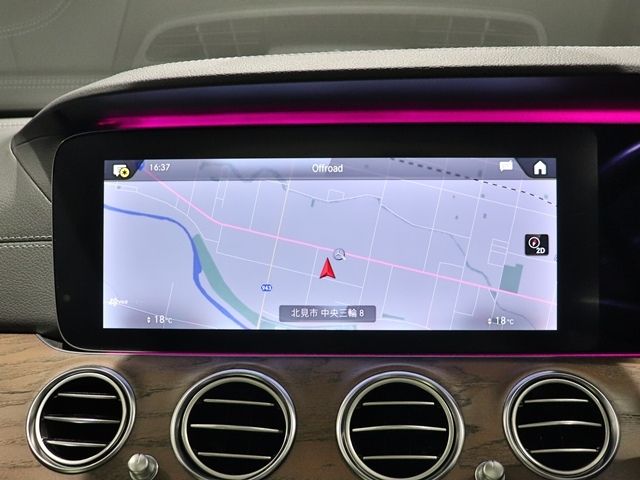 MERCEDES BENZ E class sedan