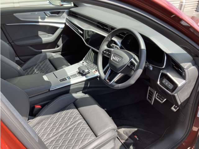 AUDI S6 AVANT