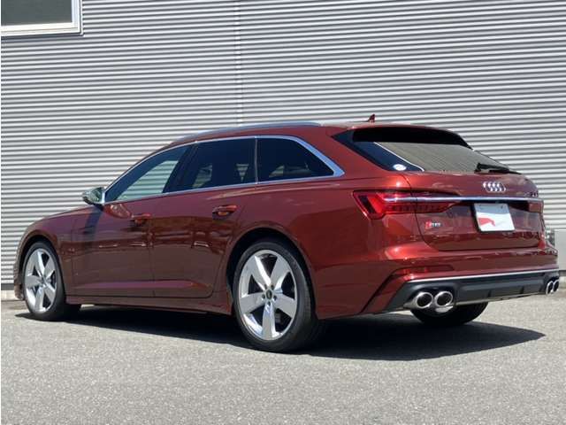 AUDI S6 AVANT