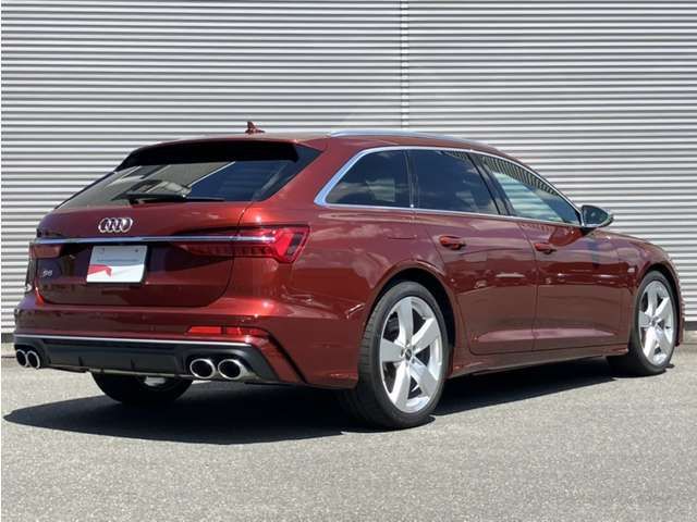 AUDI S6 AVANT