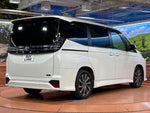 VOXY HYBRID