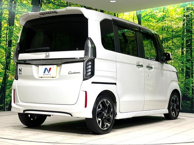 N BOX CUSTOM