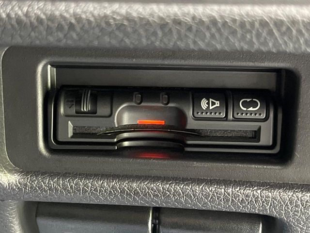 X-TRAIL 2WD