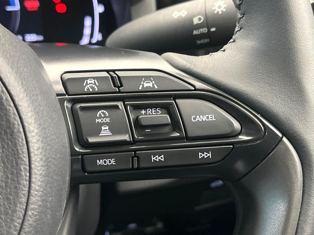 YARIS CROSS HYBRID