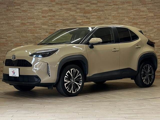YARIS CROSS