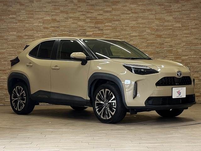 YARIS CROSS