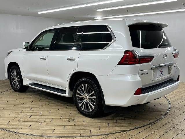 LEXUS LX570 AWD