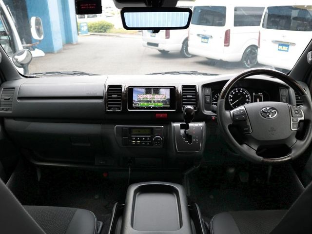 HIACE van 2WD