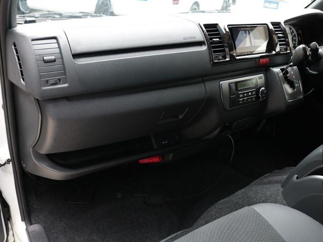 HIACE van 2WD