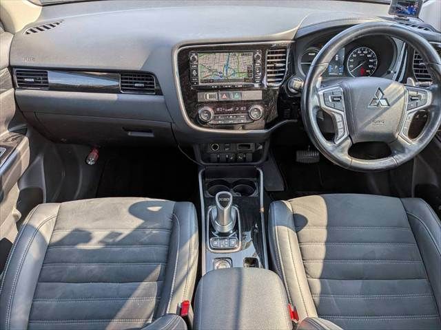 OUTLANDER PHEV