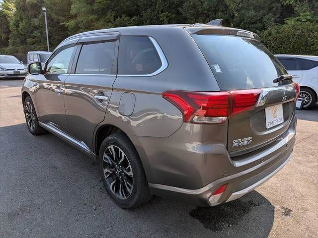 OUTLANDER PHEV