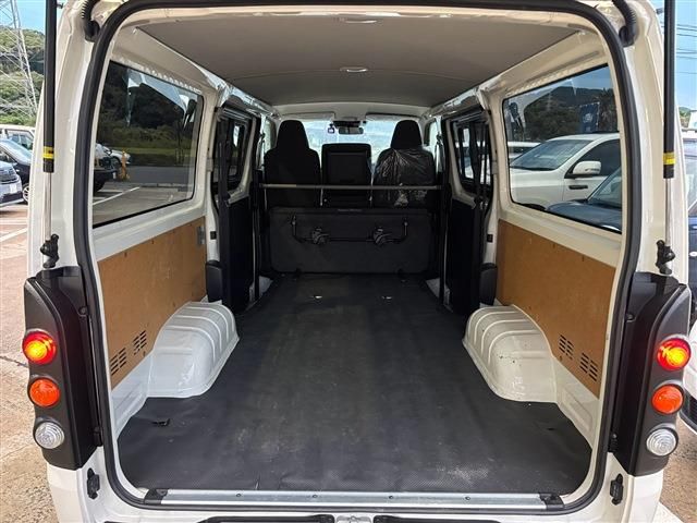 HIACE van 2WD