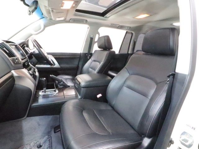 LANDCRUISER wagon