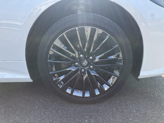CROWN sedan hybrid 4WD