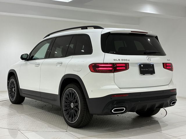 MERCEDES BENZ GLB