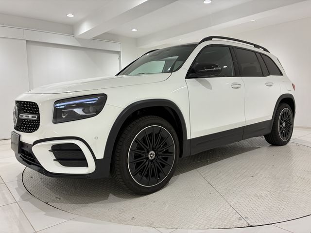 MERCEDES BENZ GLB