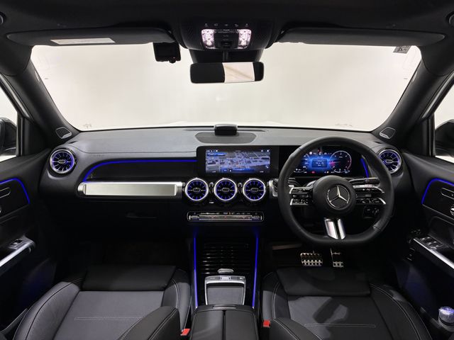 MERCEDES BENZ GLB