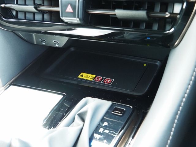 ALPHARD hybrid