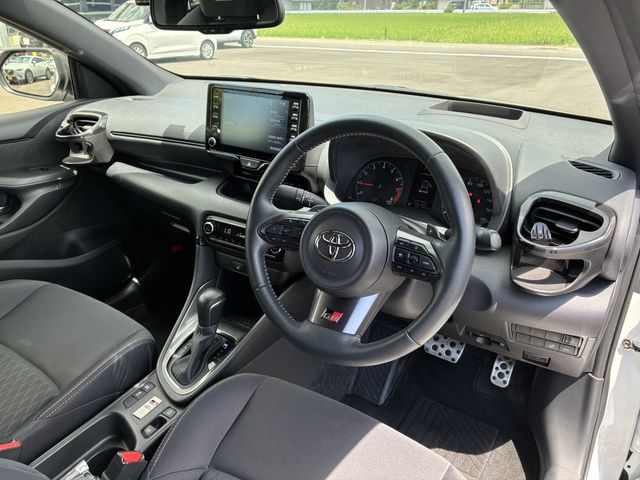 GR YARIS