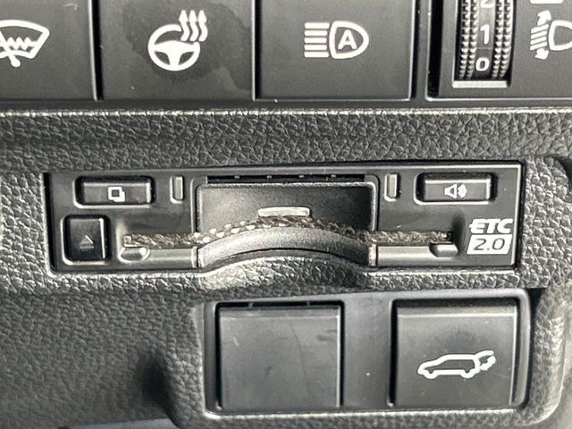 COROLLA CROSS HYBRID