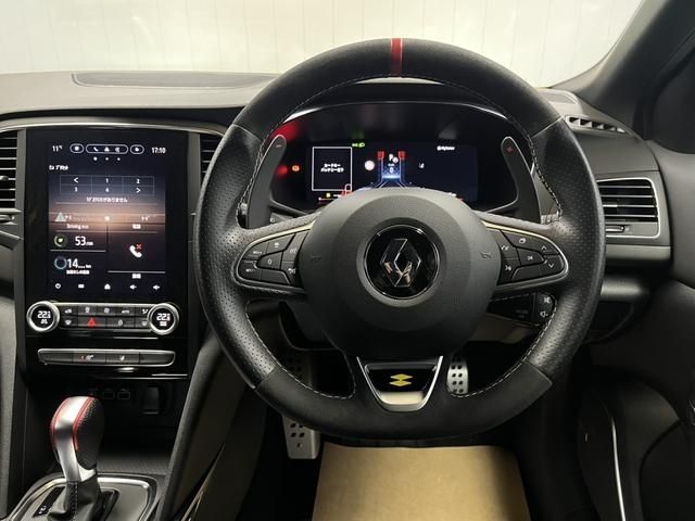 RENAULT MEGANE hatchback