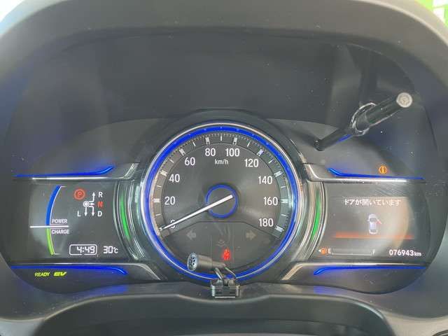 GRACE HYBRID 4WD