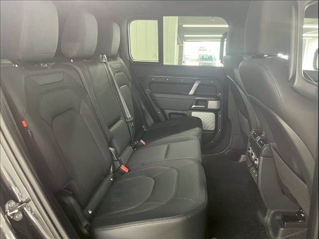 ROVER DEFENDER