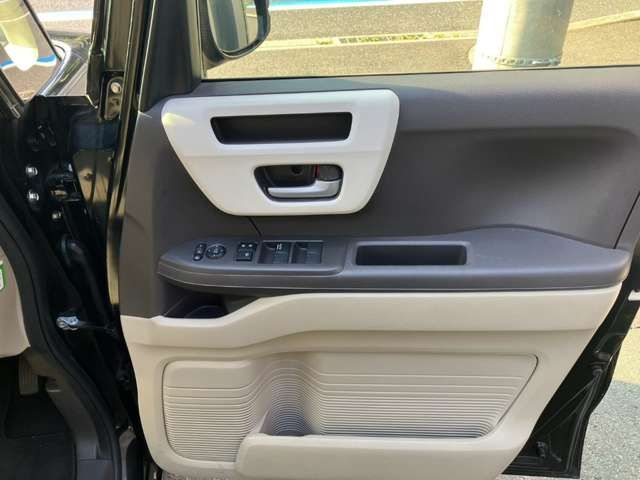 N BOX
