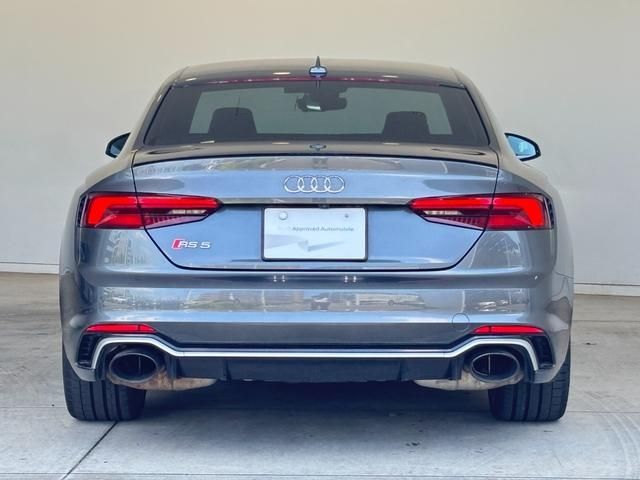 AUDI RS5