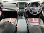 CROWN sedan hybrid