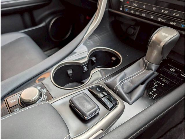 LEXUS RX450h 2WD